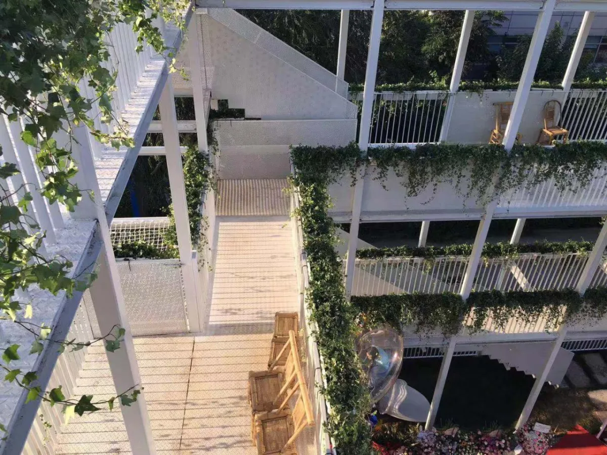 BIM建筑|钛媒体“折叠公园”，北京团河派出所旧址改造 / 靠近设计