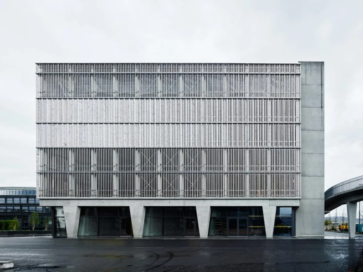 BIM建筑|精密控制，MHZN 瑞士楚格北站移动枢纽 / Hosoya Schaefer Architects