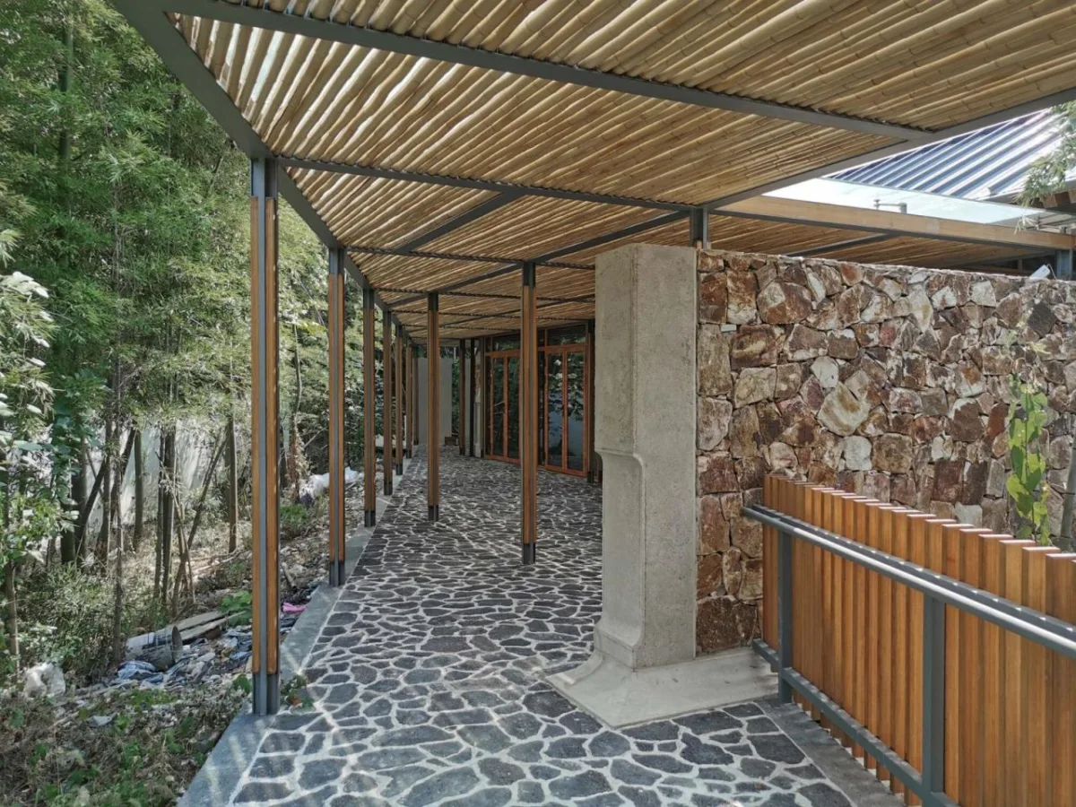 BIM建筑|南京汤山猿人洞游客驿站 / 东南大学建筑设计研究院建筑技术与艺术(ATA)工作室