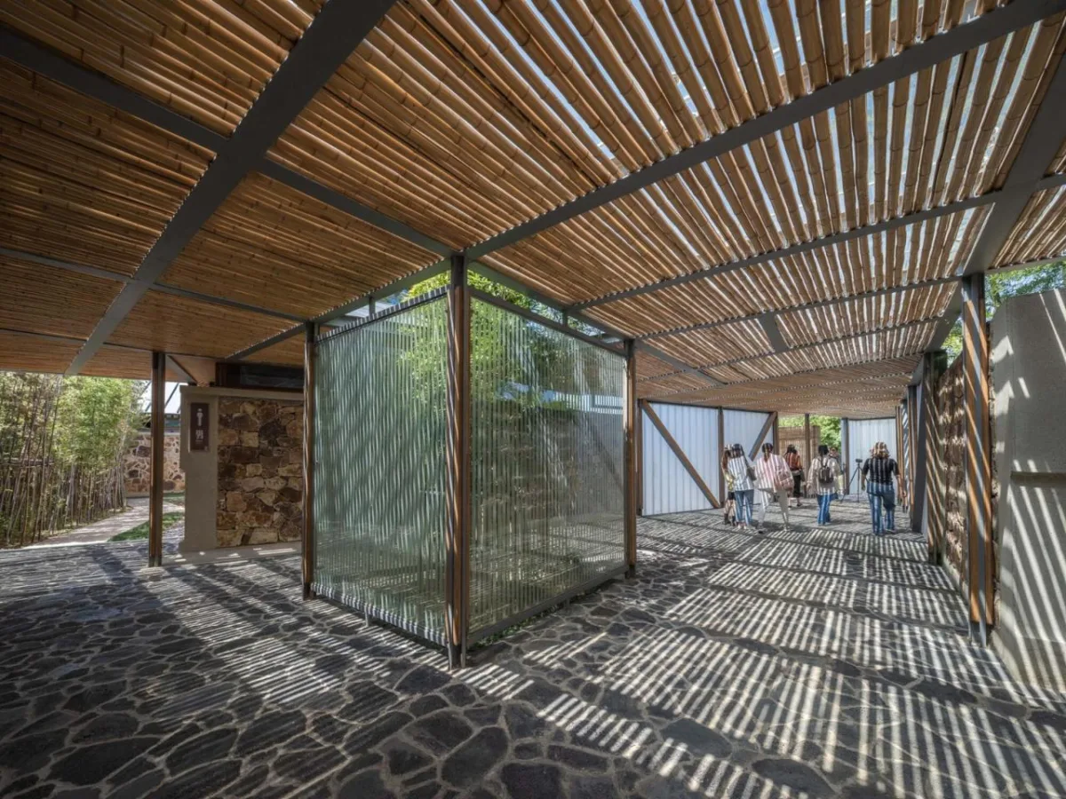 BIM建筑|南京汤山猿人洞游客驿站 / 东南大学建筑设计研究院建筑技术与艺术(ATA)工作室