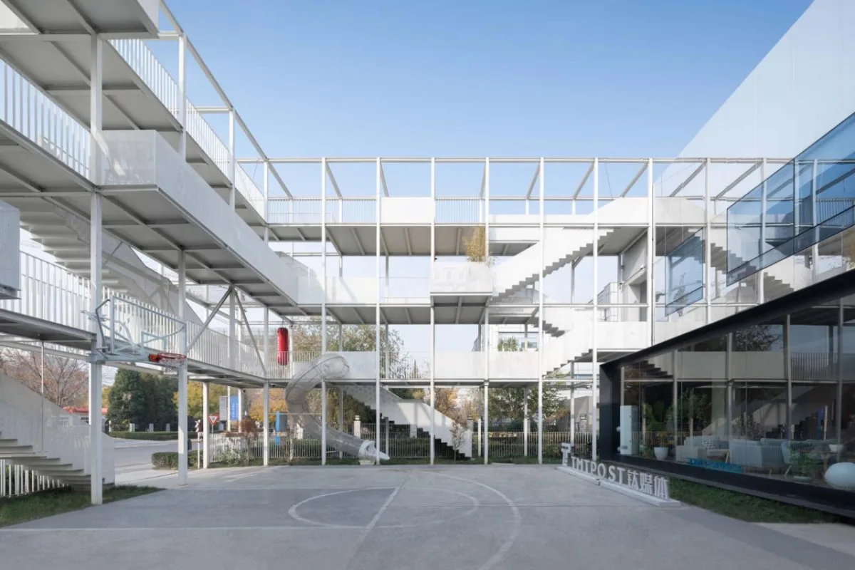BIM建筑|钛媒体“折叠公园”，北京团河派出所旧址改造 / 靠近设计