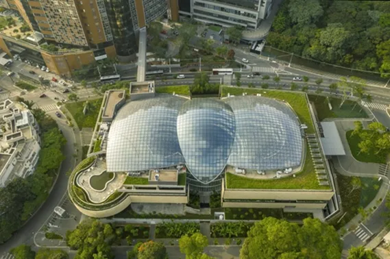 BIM建筑|萨夫迪在圣保罗医疗中心设计玻璃中庭拱顶