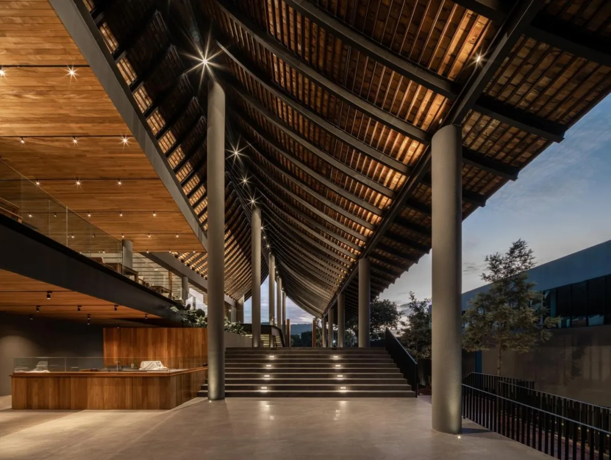 BIM建筑|超大规模泰式餐厅 Keereetara / IDIN Architects