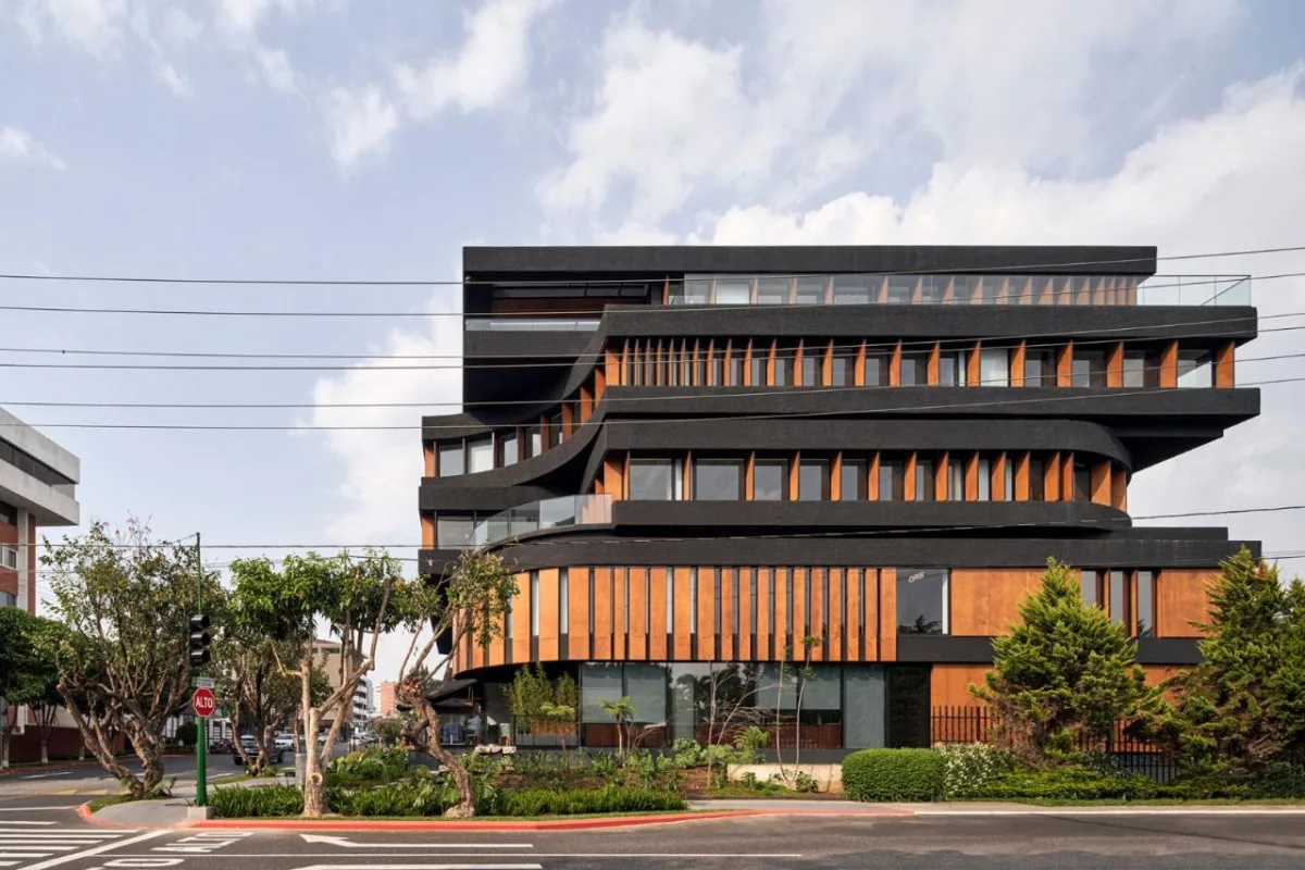 BIM建筑|AEME商业大楼 / Paz Arquitectura