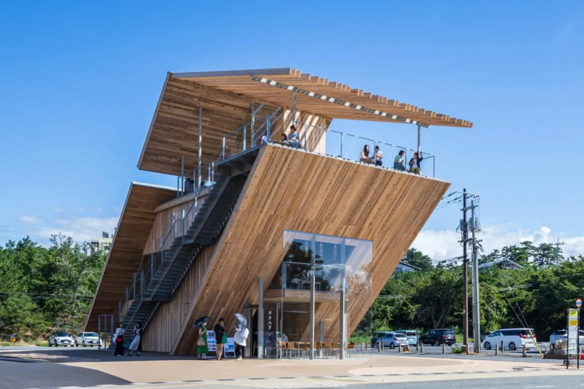 BIM建筑|鸟取市高滨咖啡厅 / 隈研吾建筑都市设计事务所