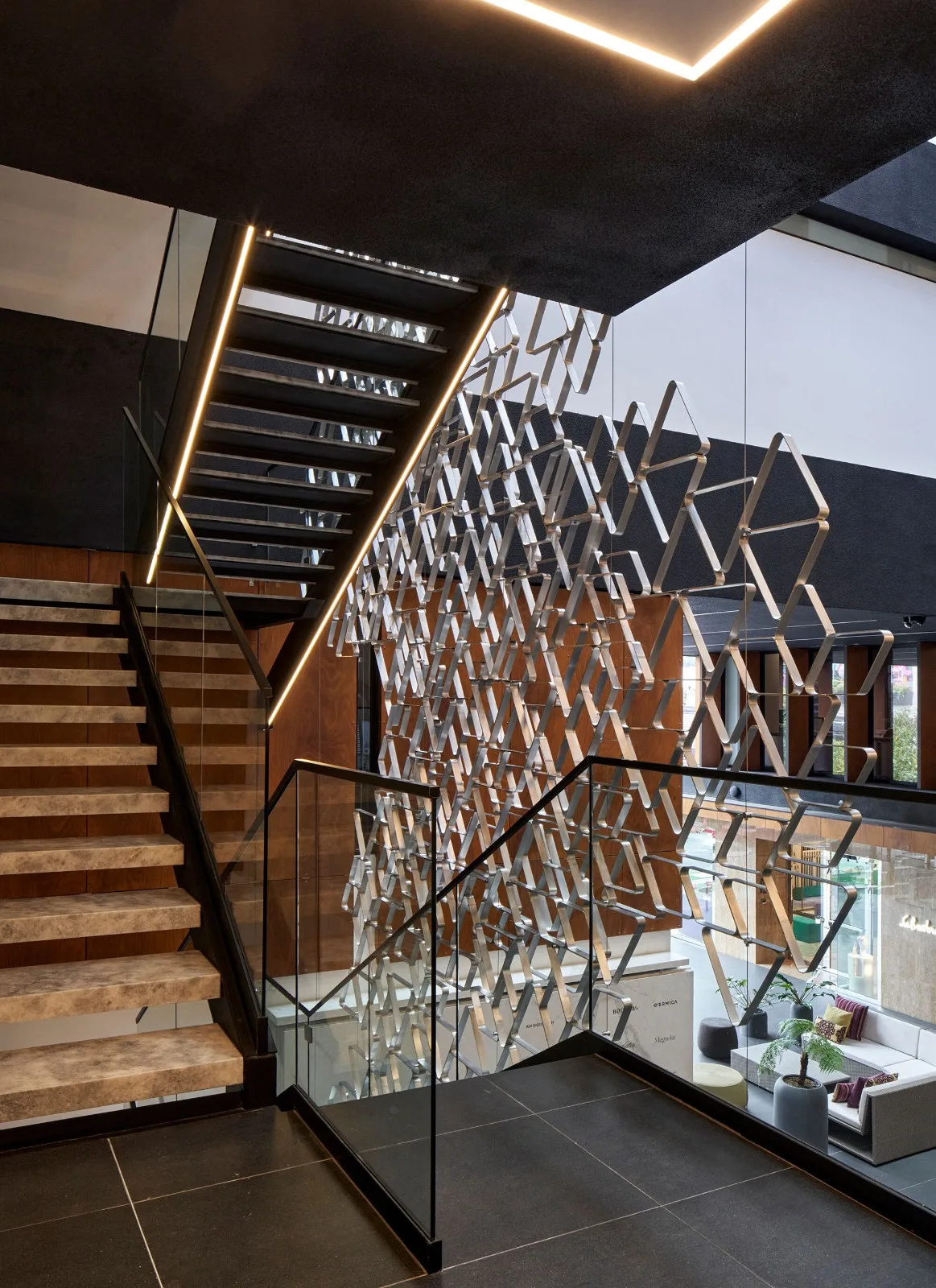 BIM建筑|AEME商业大楼 / Paz Arquitectura