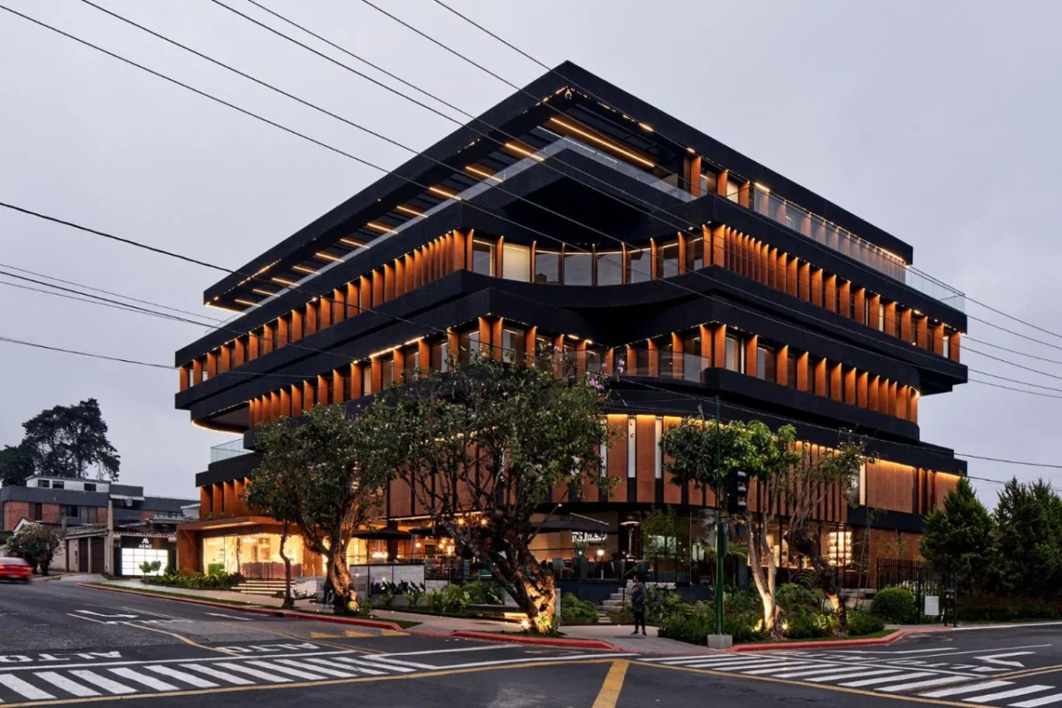 BIM建筑|AEME商业大楼 / Paz Arquitectura