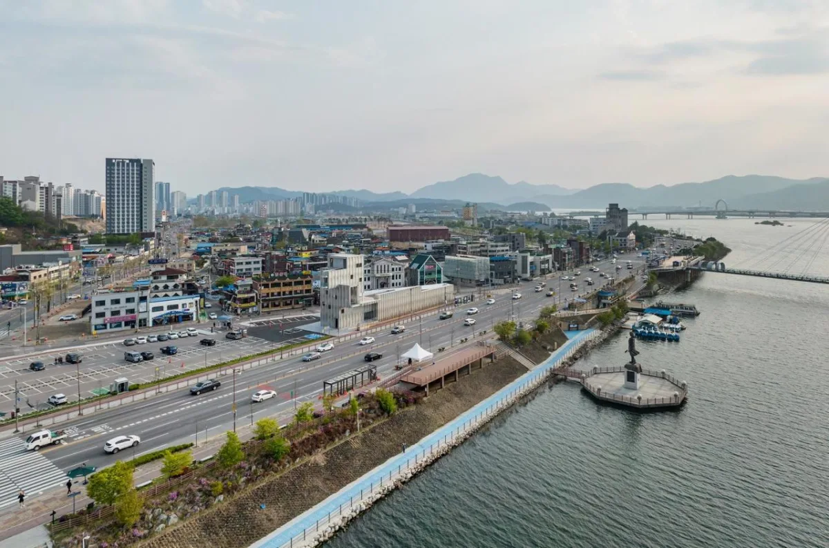 BIM建筑|穿孔板高阶用法，千高原观景台 / Emer-sys