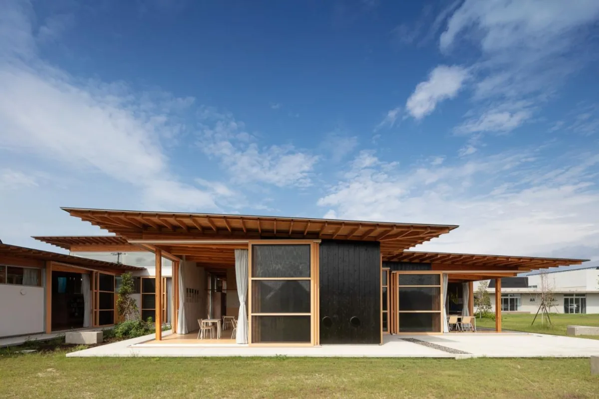 BIM建筑|组团式校园，广岛叡智学院 / CAn