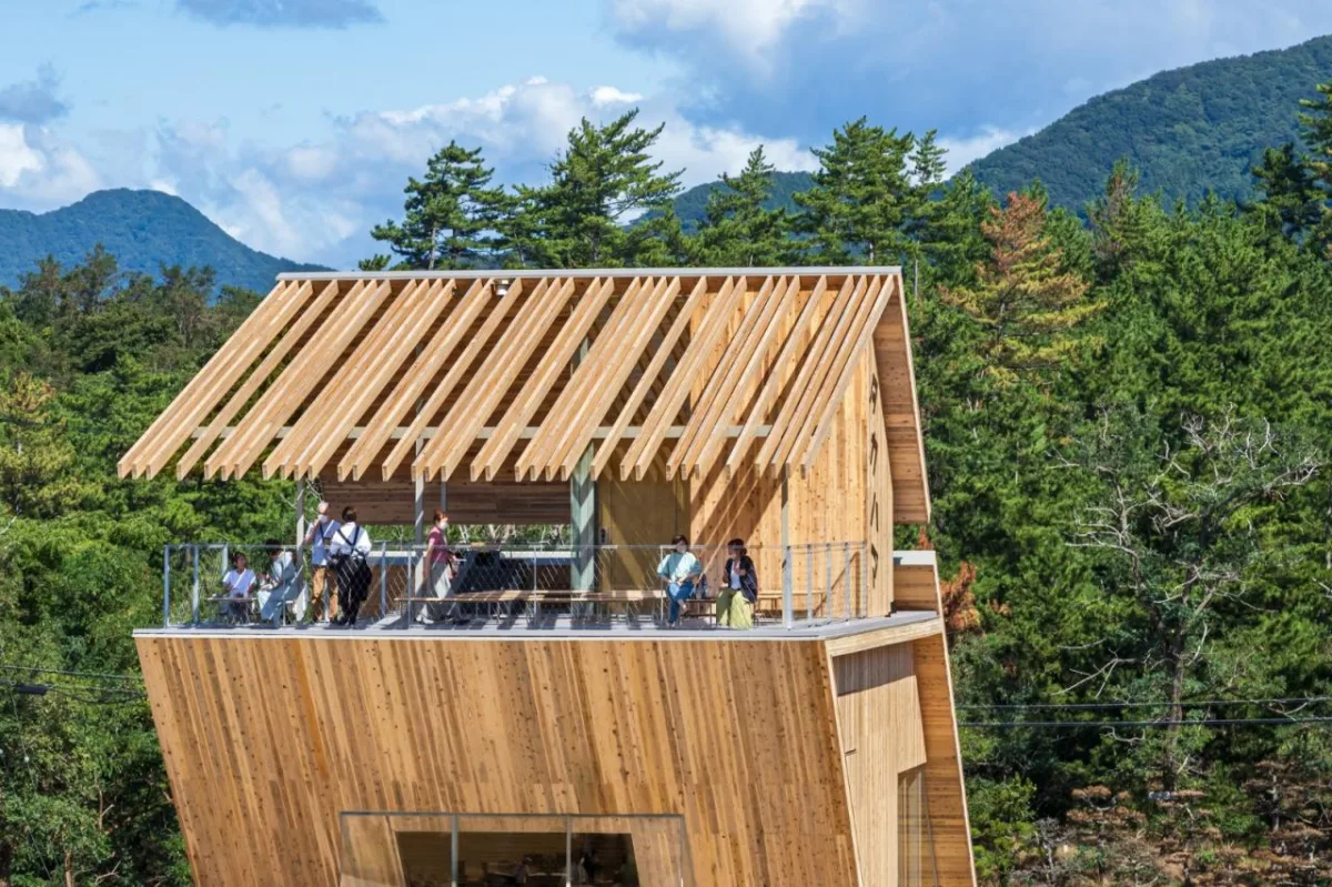 BIM建筑|鸟取市高滨咖啡厅 / 隈研吾建筑都市设计事务所