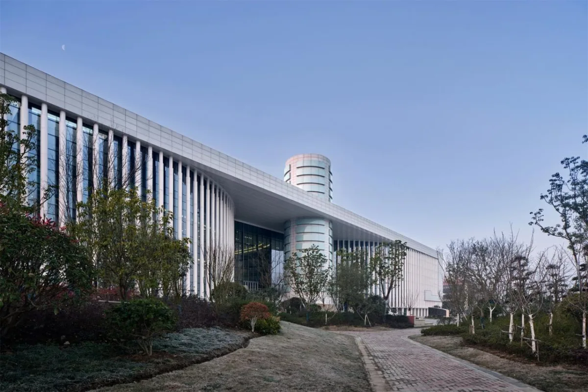 BIM建筑|肥东县大剧院文化馆 / 上海华都建筑规划设计有限公司