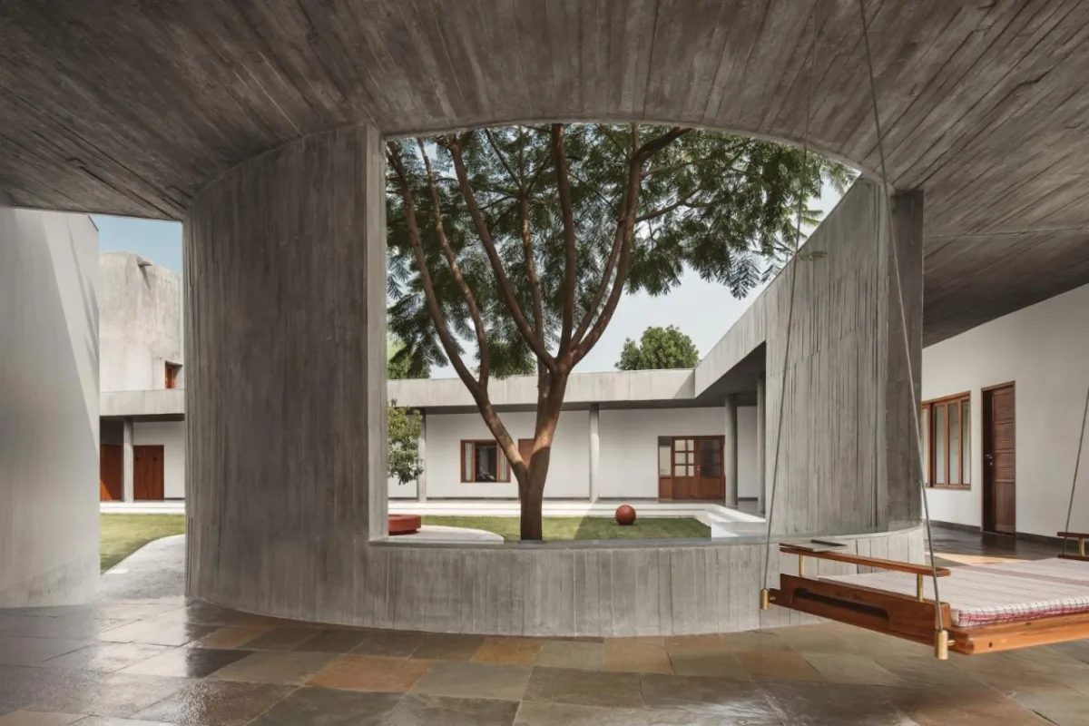 BIM建筑|围合之家 / Design Ni Dukaan