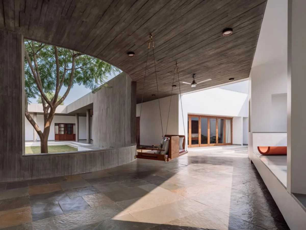 BIM建筑|围合之家 / Design Ni Dukaan