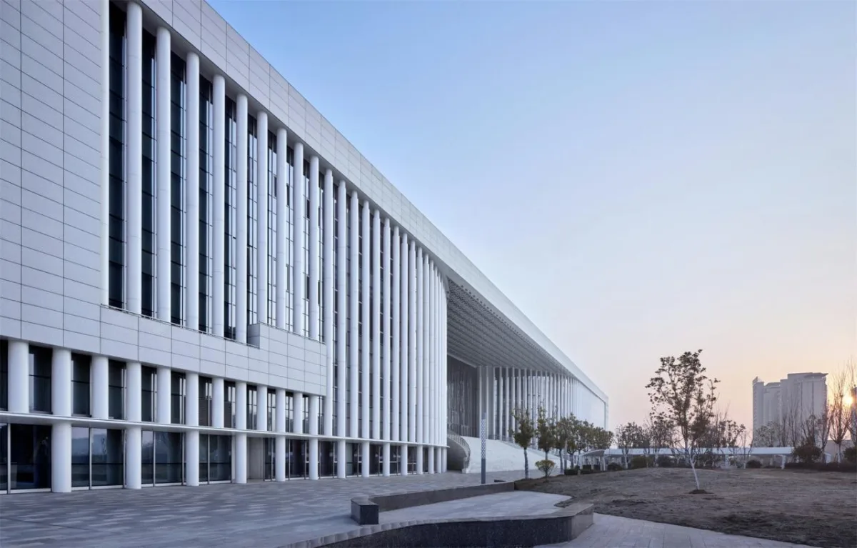 BIM建筑|肥东县大剧院文化馆 / 上海华都建筑规划设计有限公司