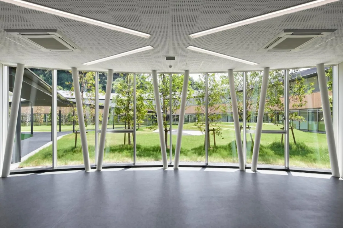 BIM建筑|爱光学园 / 大成建设