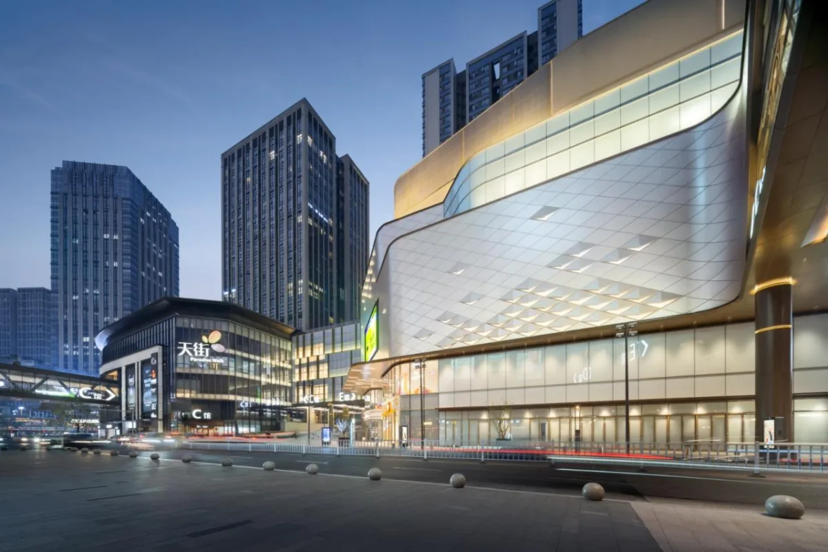 BIM建筑|十年筑造，一座天街一座城：重庆龙湖时代天街E馆 / 成执设计