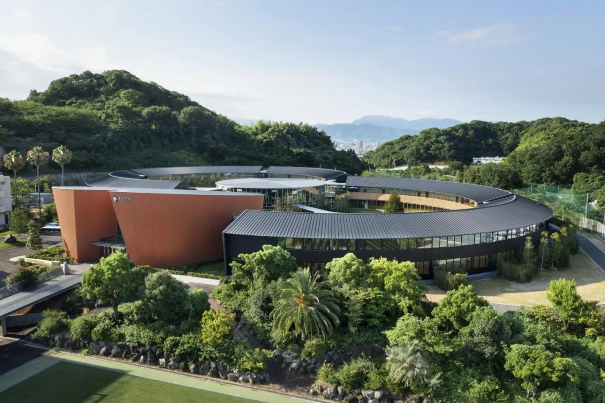 BIM建筑|爱光学园 / 大成建设