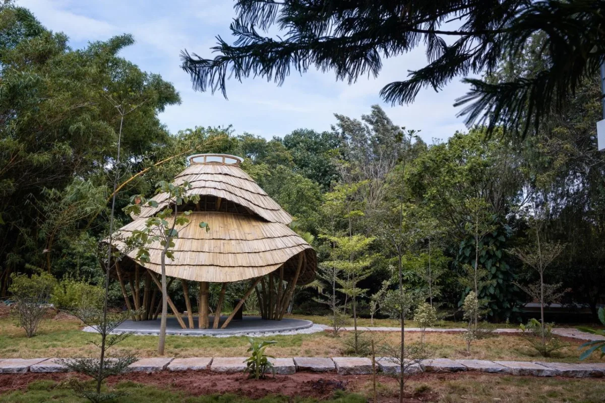 BIM建筑|冥想凉亭 / STUDIOARO