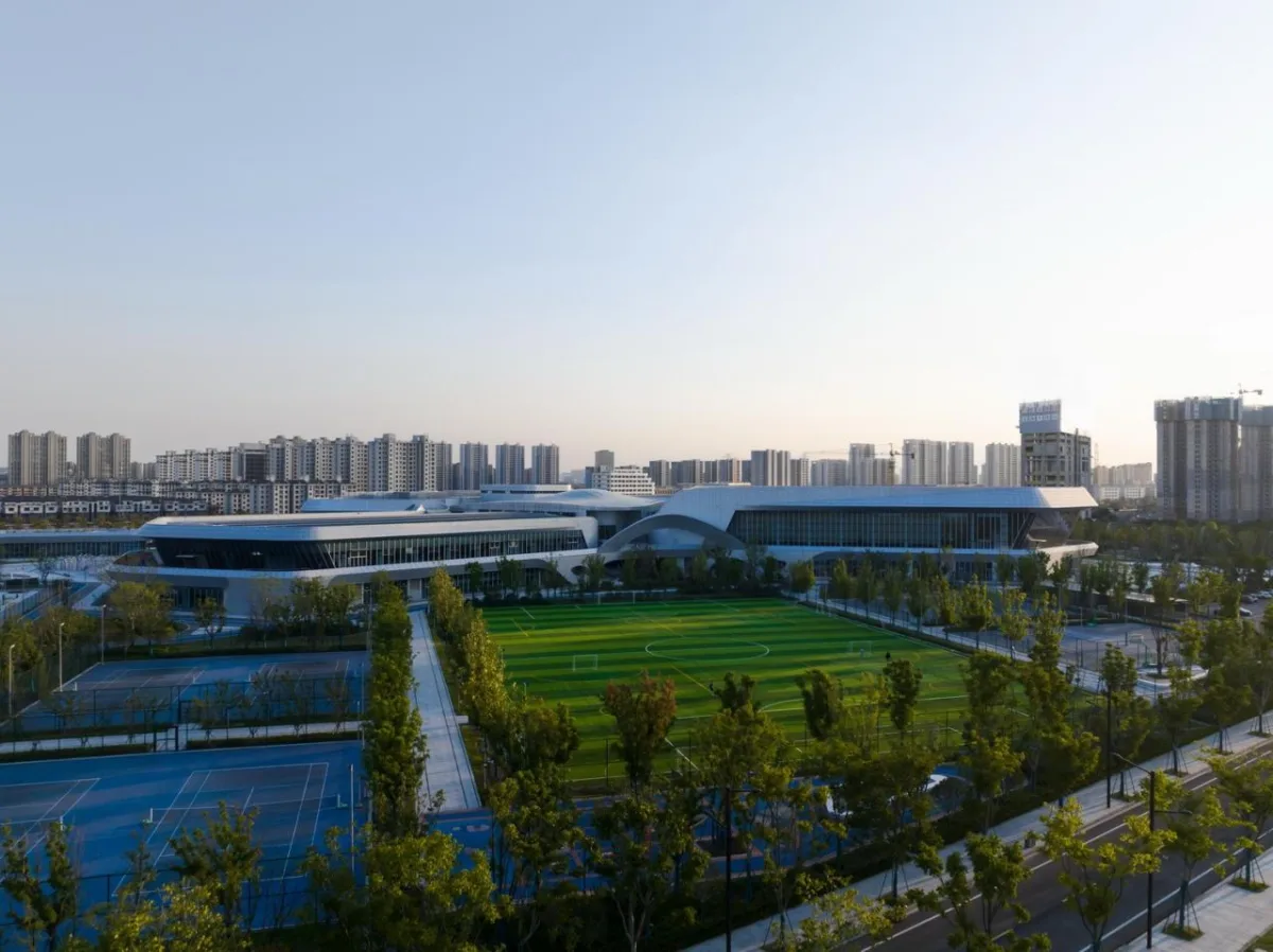 BIM建筑|体育运动催化城市生活：桐乡市全民健身中心暨李宁体育园 / PTD柏涛设计