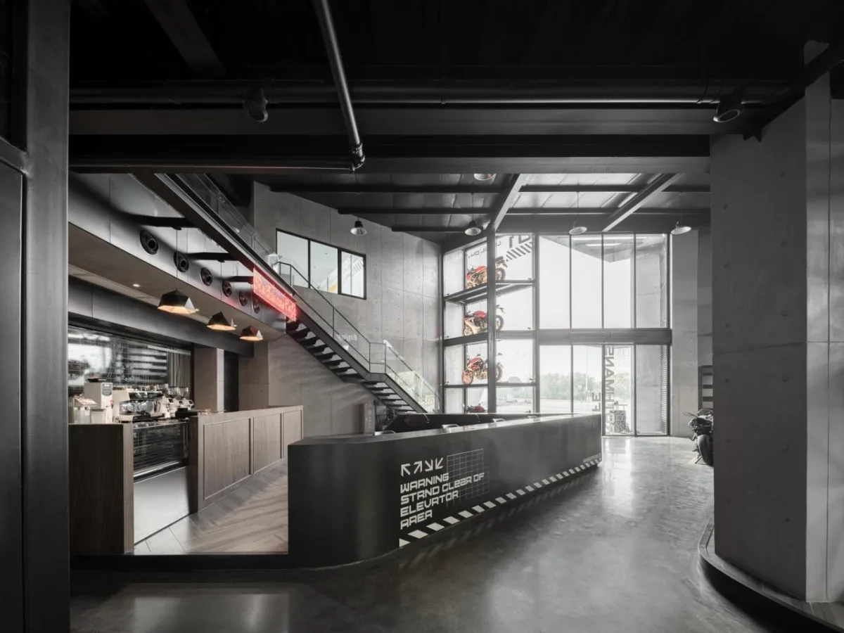 BIM建筑|机器与隐喻的诗学：顺德EW机车展厅 / SN-A超然建筑