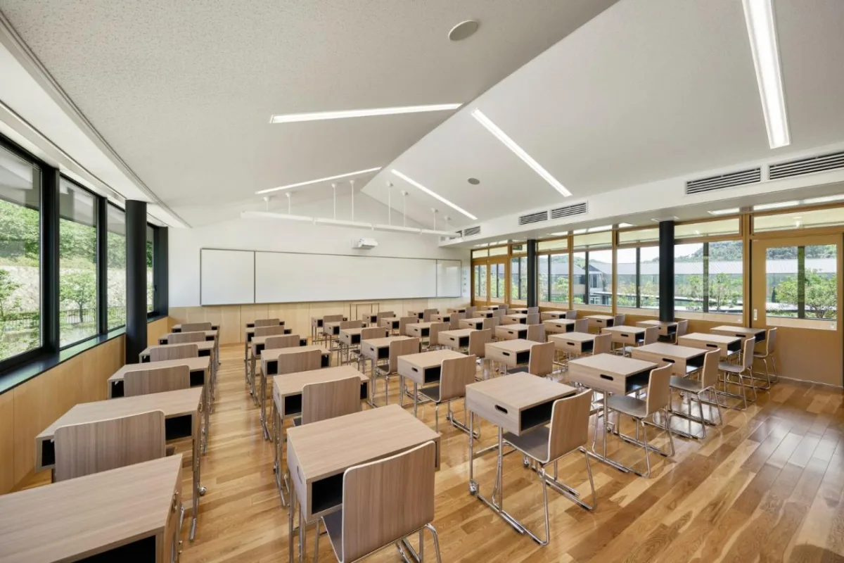 BIM建筑|爱光学园 / 大成建设