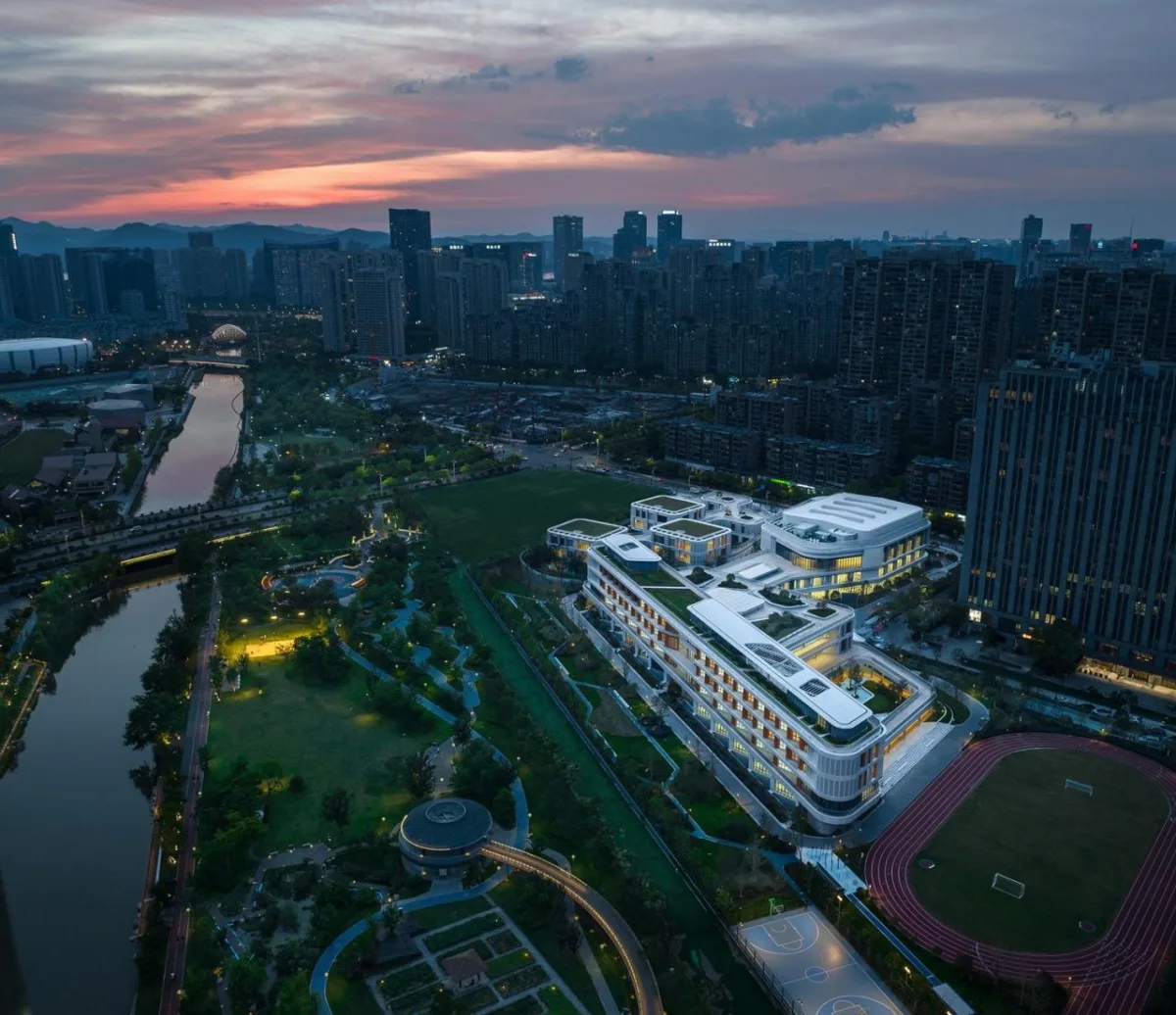 BIM建筑|对话童心，天性乐园：杭州江南实验学校教育集团江晖小学 / 浙江大学建筑设计研究院