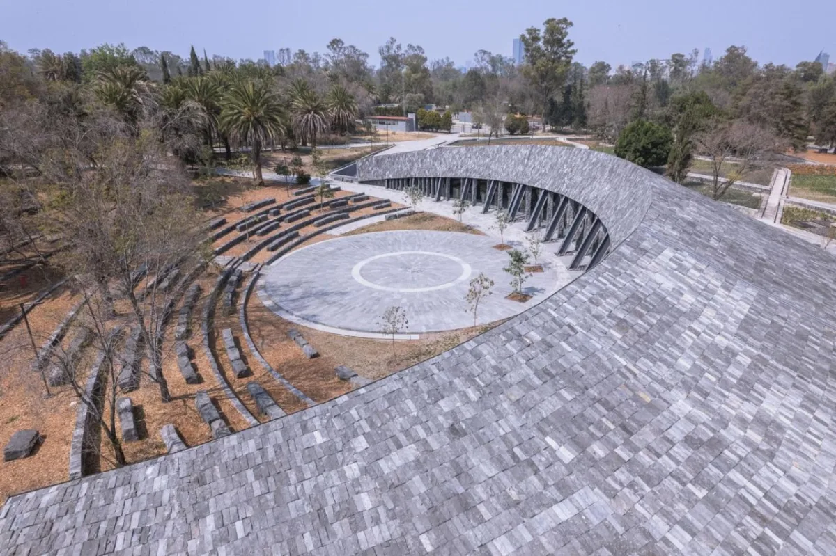 BIM建筑|覆盖在大地上，查普尔特佩克环境文化中心 / ERREqERRE Arquitectura y Urbanismo + Taller ID