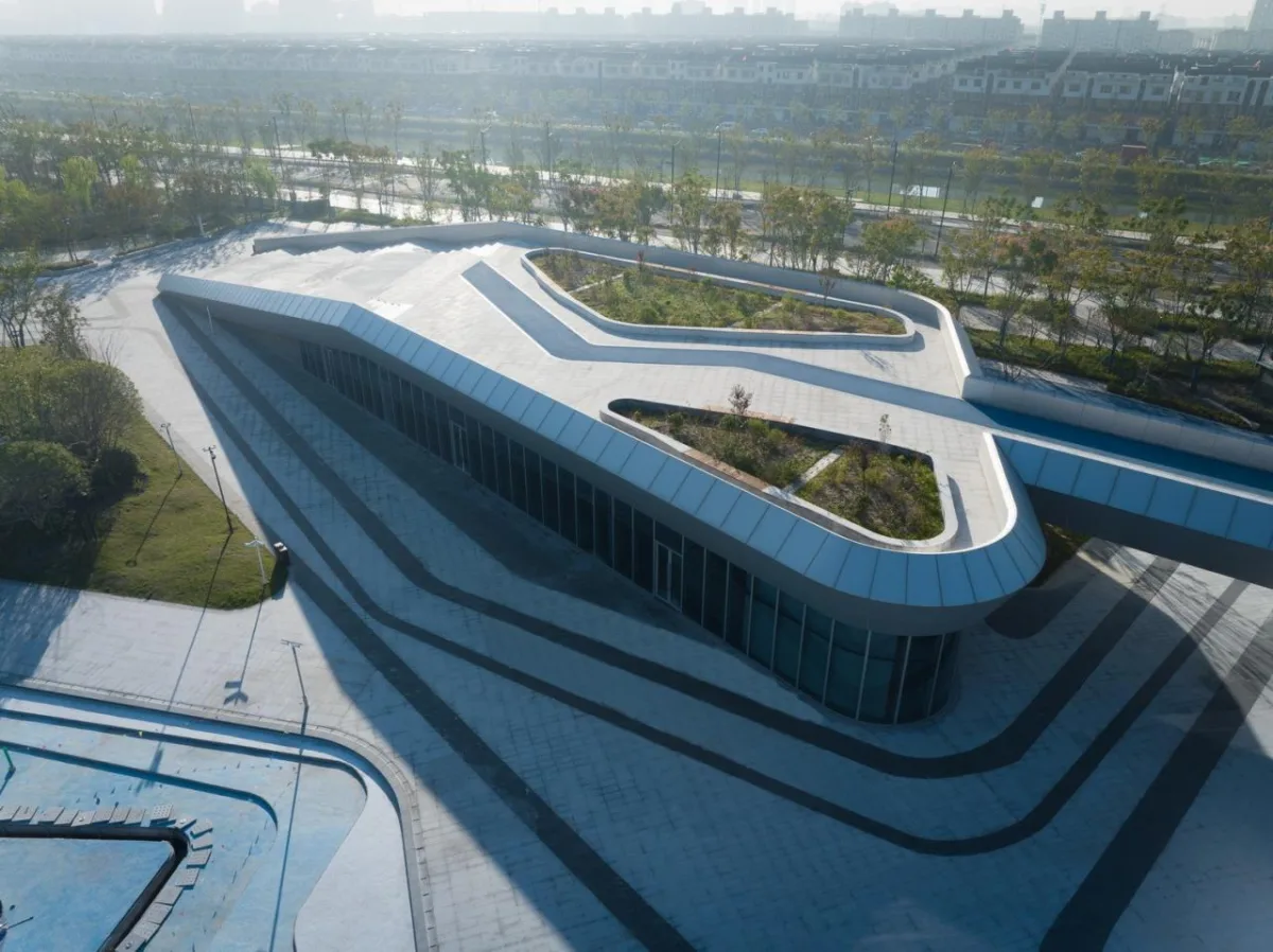 BIM建筑|体育运动催化城市生活：桐乡市全民健身中心暨李宁体育园 / PTD柏涛设计