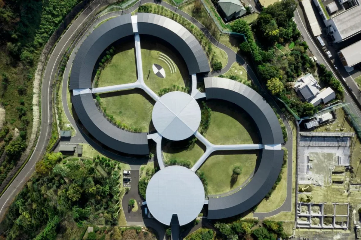 BIM建筑|爱光学园 / 大成建设