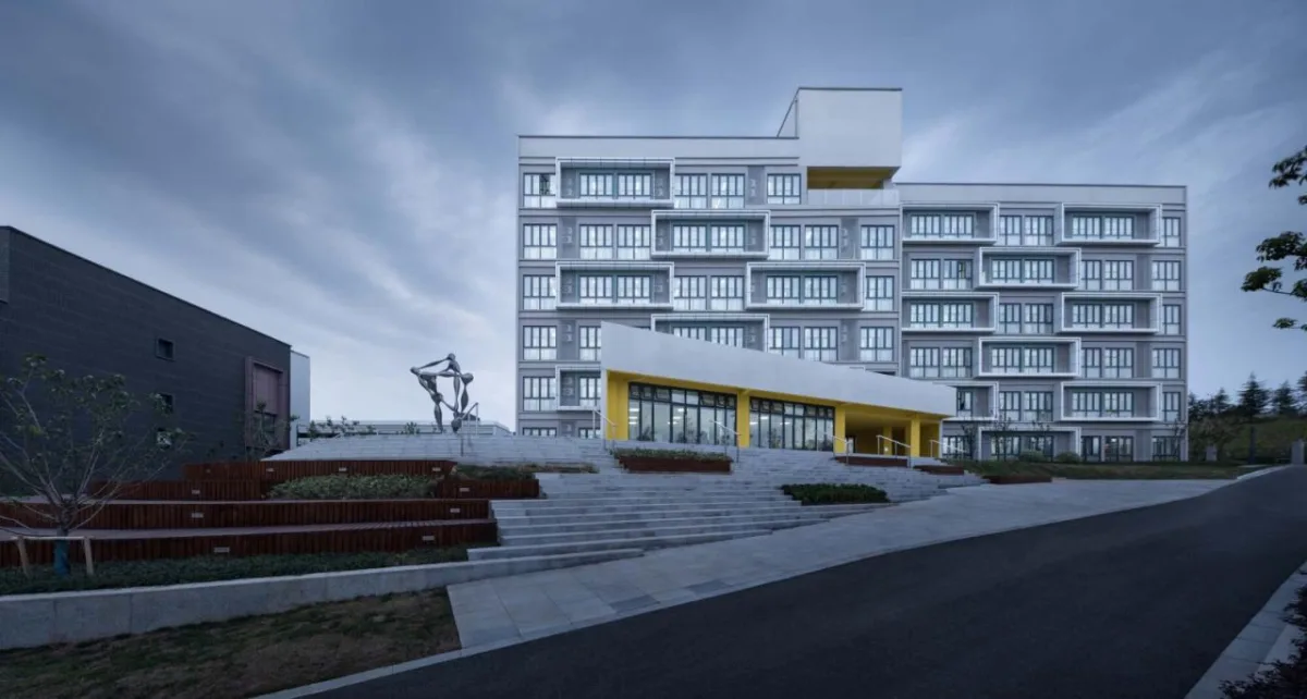 BIM建筑|南京中华中学雨花校区 / 东南大学建筑设计研究院