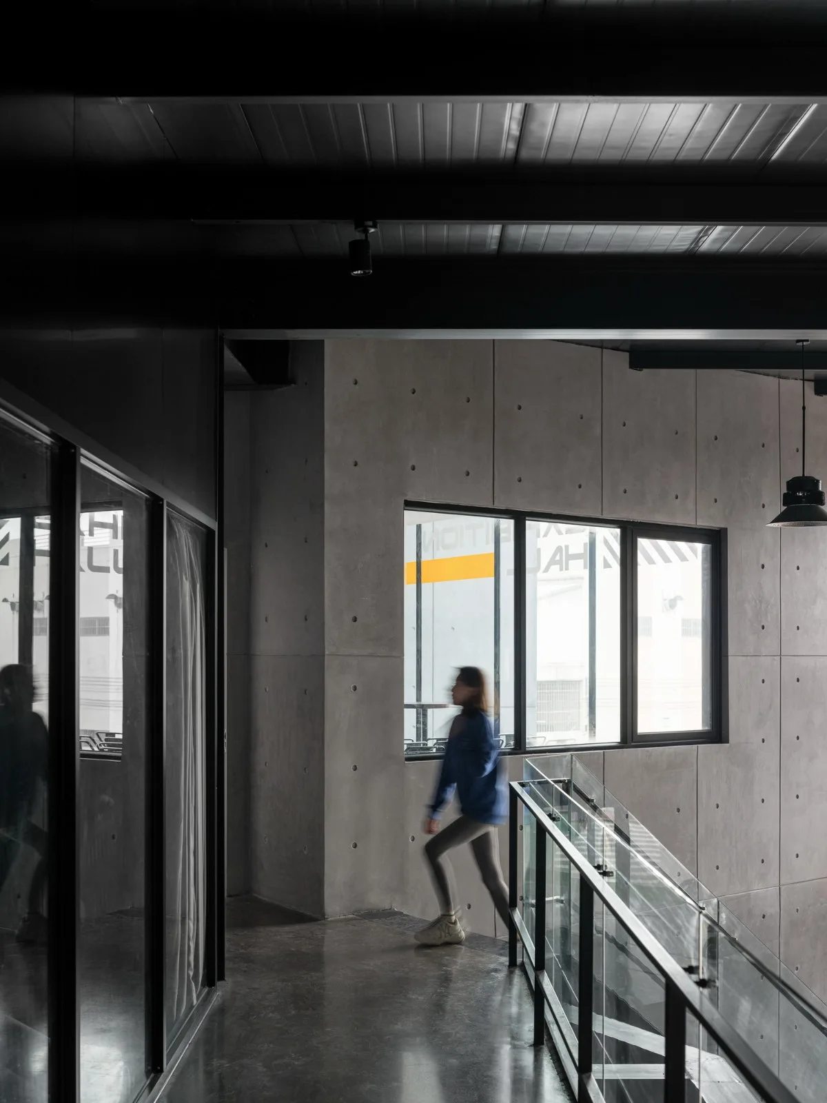 BIM建筑|机器与隐喻的诗学：顺德EW机车展厅 / SN-A超然建筑