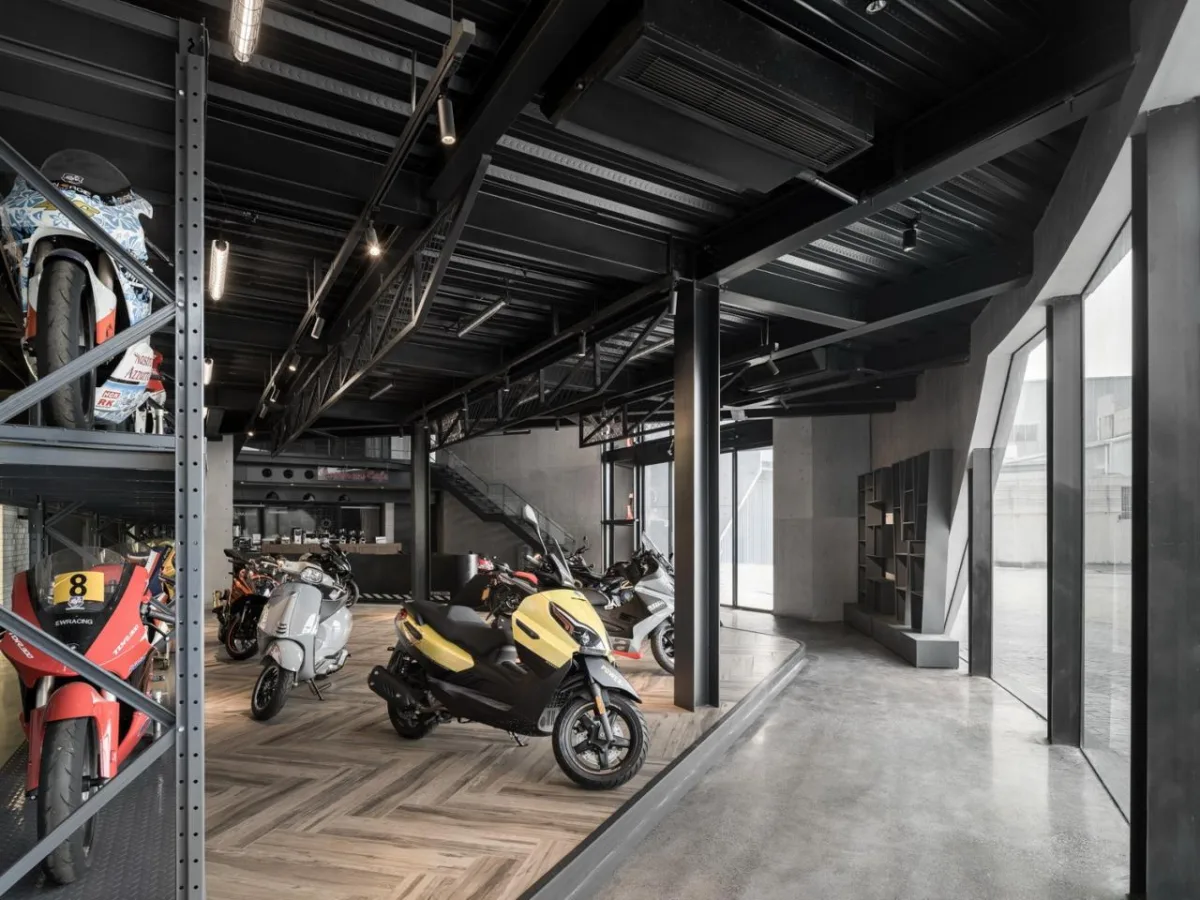 BIM建筑|机器与隐喻的诗学：顺德EW机车展厅 / SN-A超然建筑