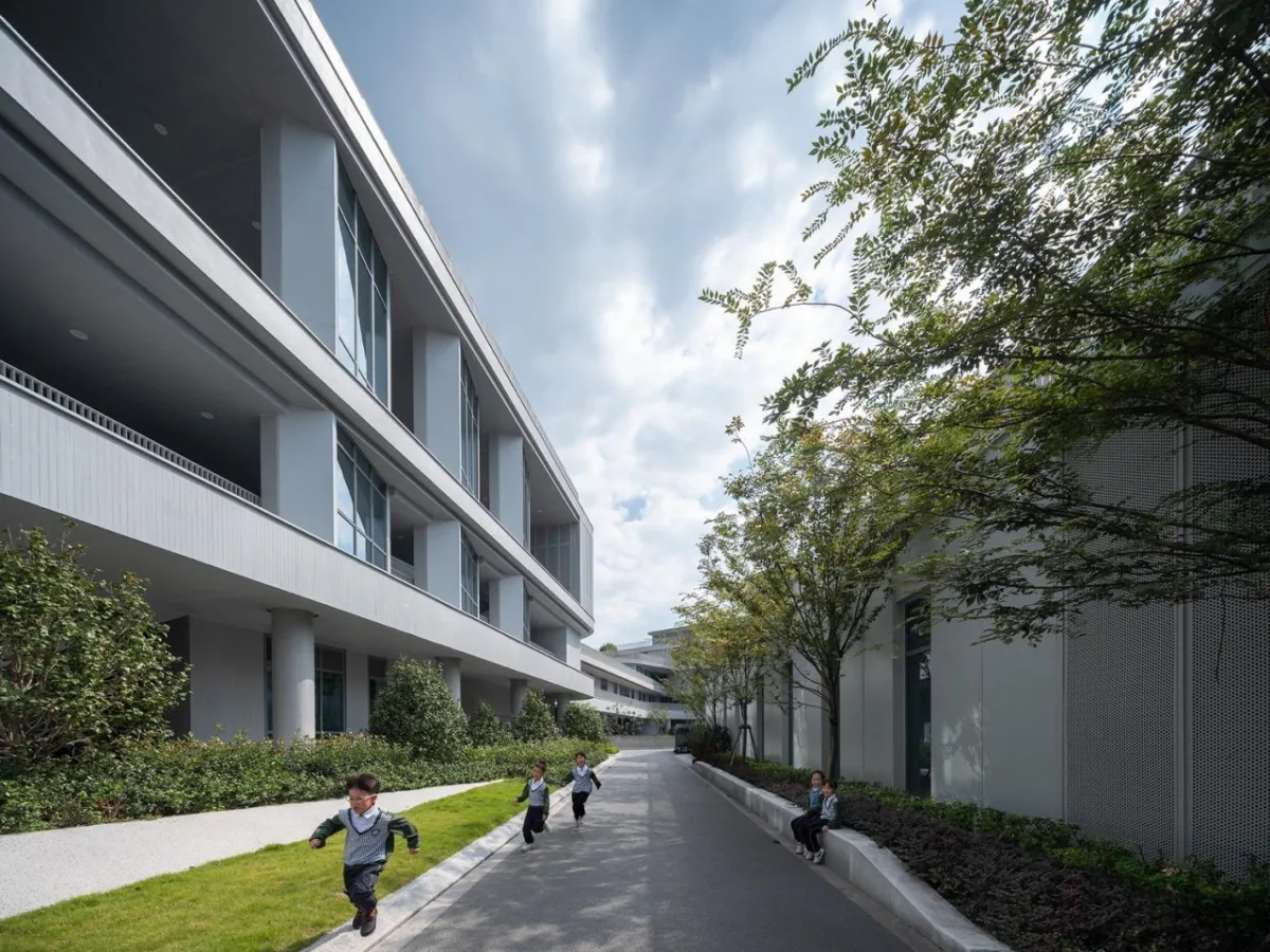 BIM建筑|对话童心，天性乐园：杭州江南实验学校教育集团江晖小学 / 浙江大学建筑设计研究院