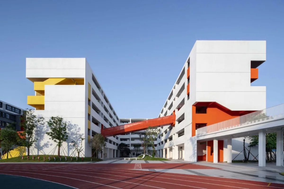 BIM建筑|南海桂城金桂高中 / 竖梁社
