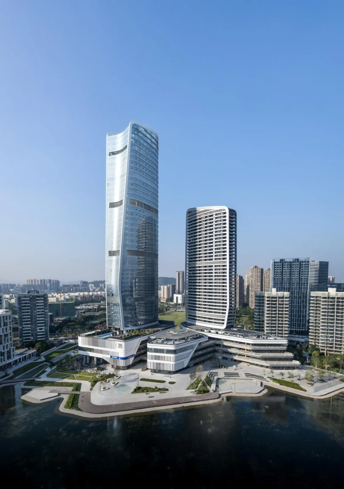 BIM建筑|金湾华发国际商务中心 / 10 Design