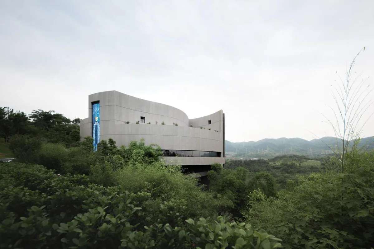 BIM建筑|重庆两江协同创新区规划展示中心 / 汤桦建筑设计