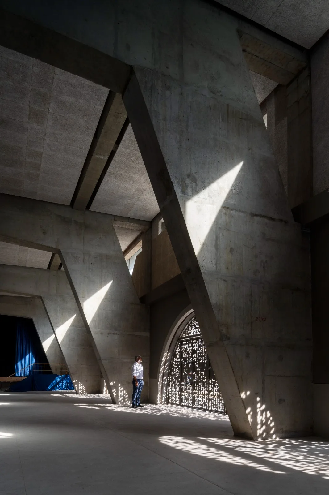 BIM建筑|班加罗尔圣约瑟夫法学院 / BetweenSpaces