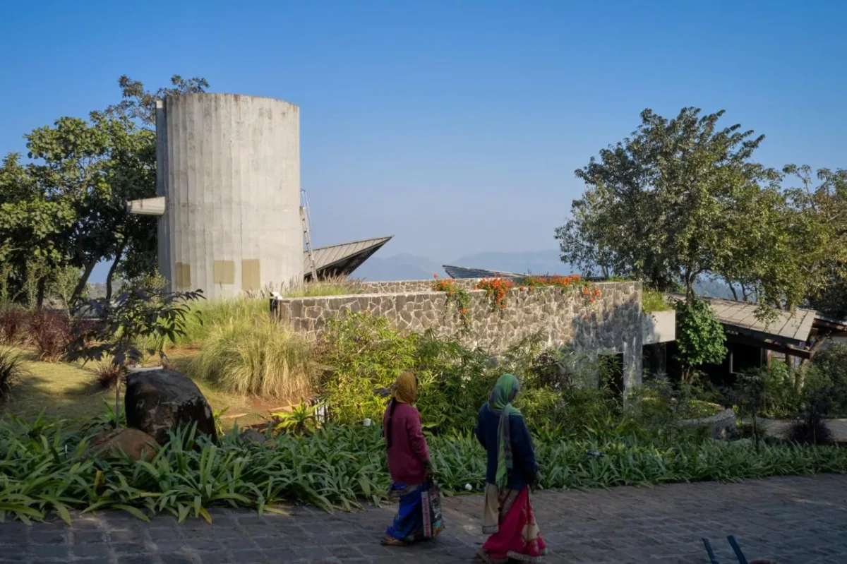 BIM建筑|侧廊之屋 / Malik Architecture