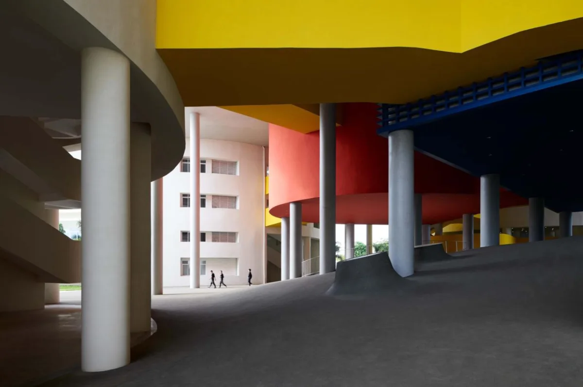 BIM建筑|海口江东寰岛实验学校 / 迹·建筑事务所
