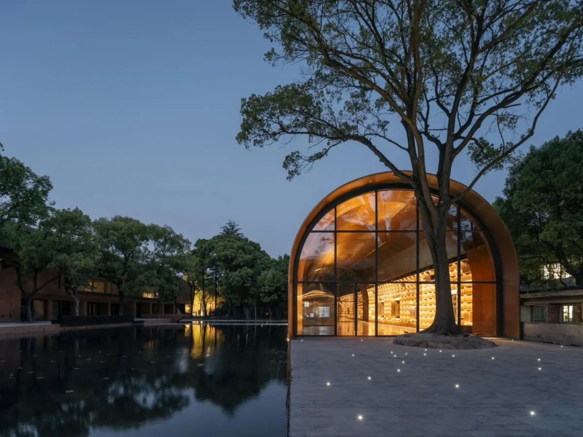 BIM建筑|全金属外壳：铜堡 / Wutopia Lab