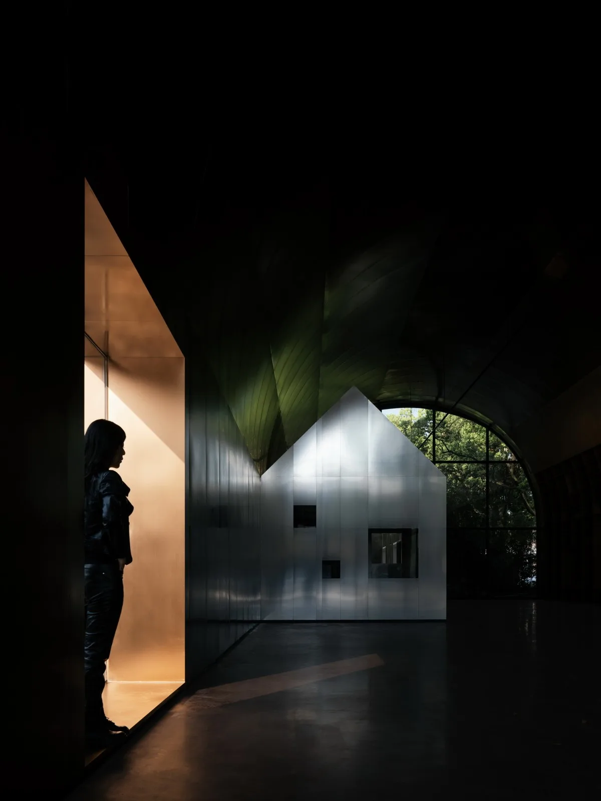 BIM建筑|全金属外壳：铜堡 / Wutopia Lab