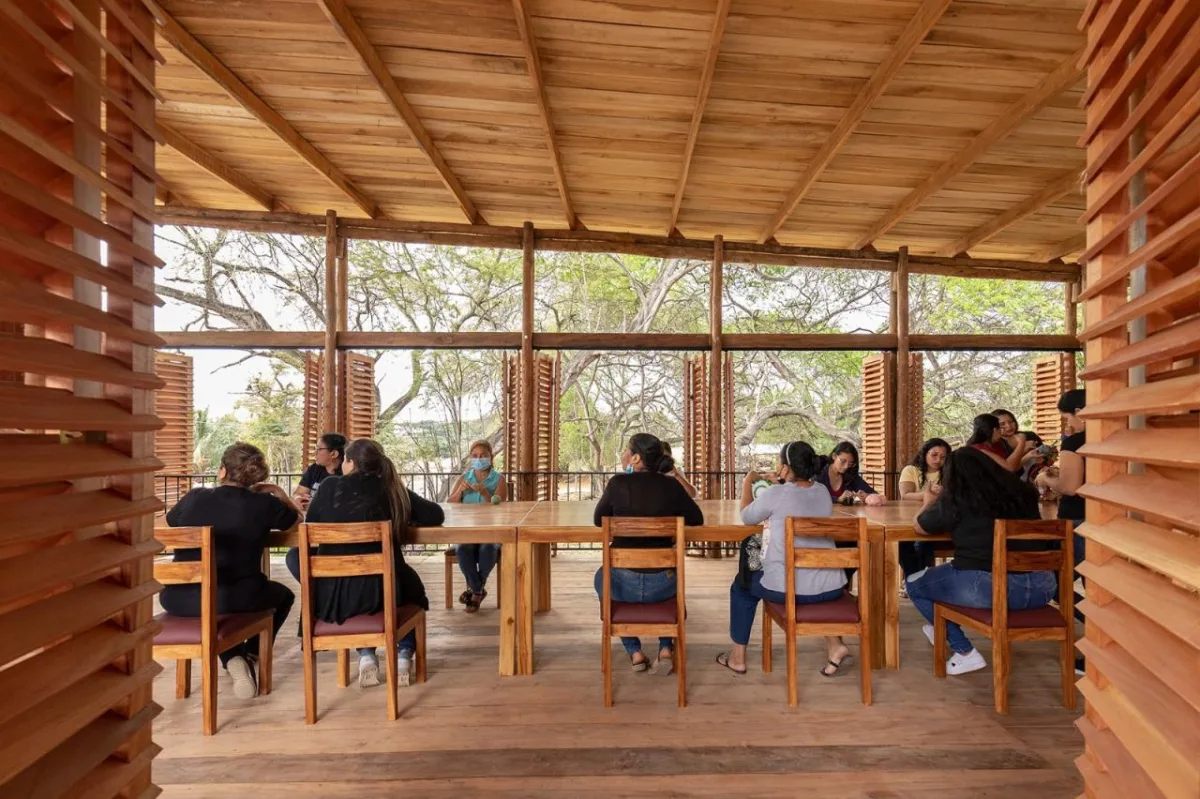 BIM建筑|织工社区生产力发展中心 / Natura Futura Arquitectura + Juan Carlos Bamba