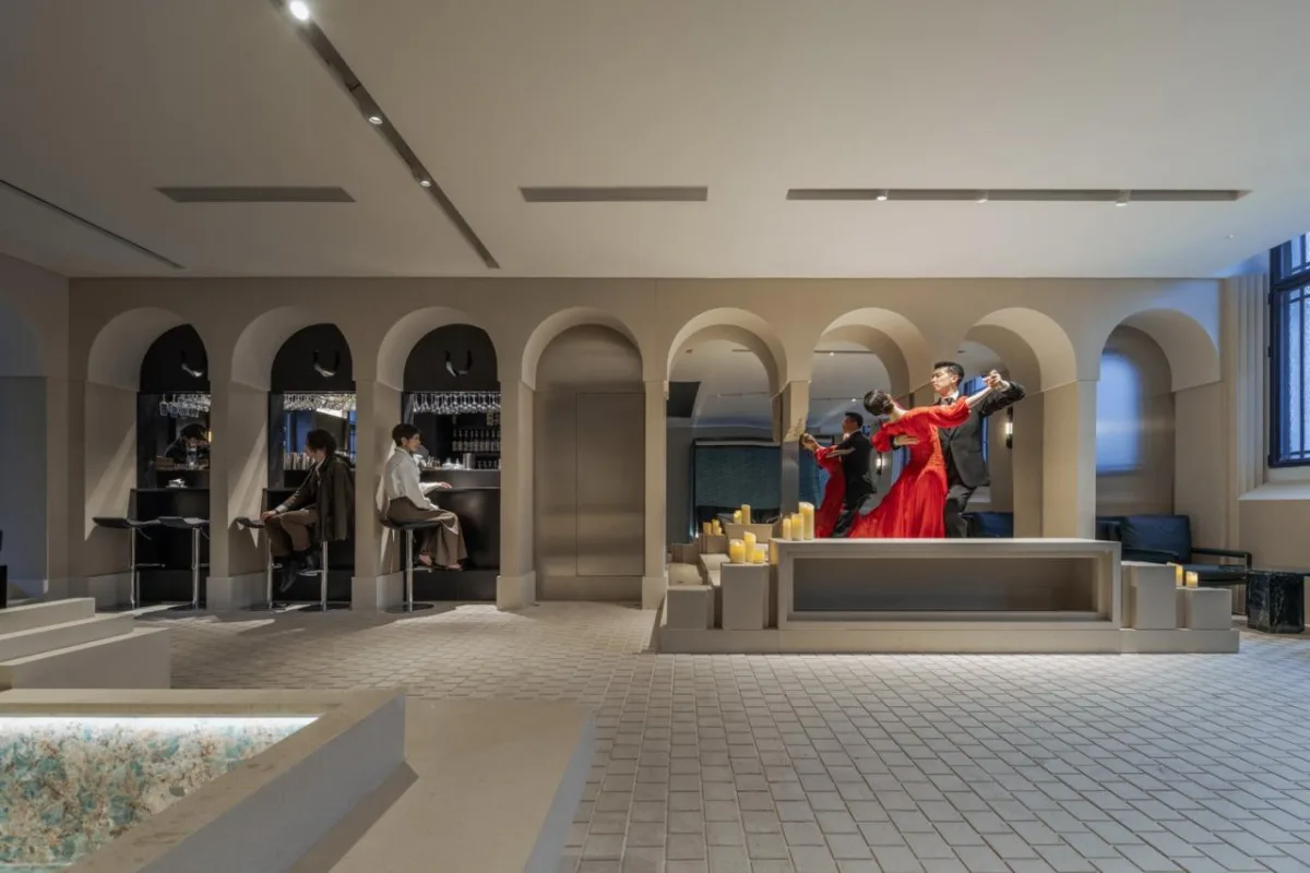 BIM建筑|Piazza in a room：Mapoly Coffee满坡栗咖啡(历史博物馆店) / Wutopia Lab