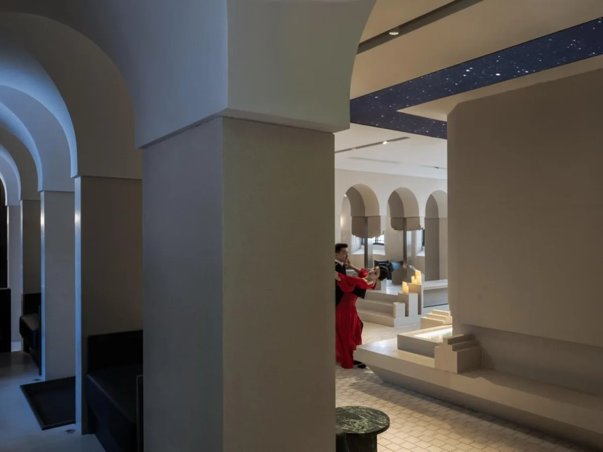 BIM建筑|Piazza in a room：Mapoly Coffee满坡栗咖啡(历史博物馆店) / Wutopia Lab