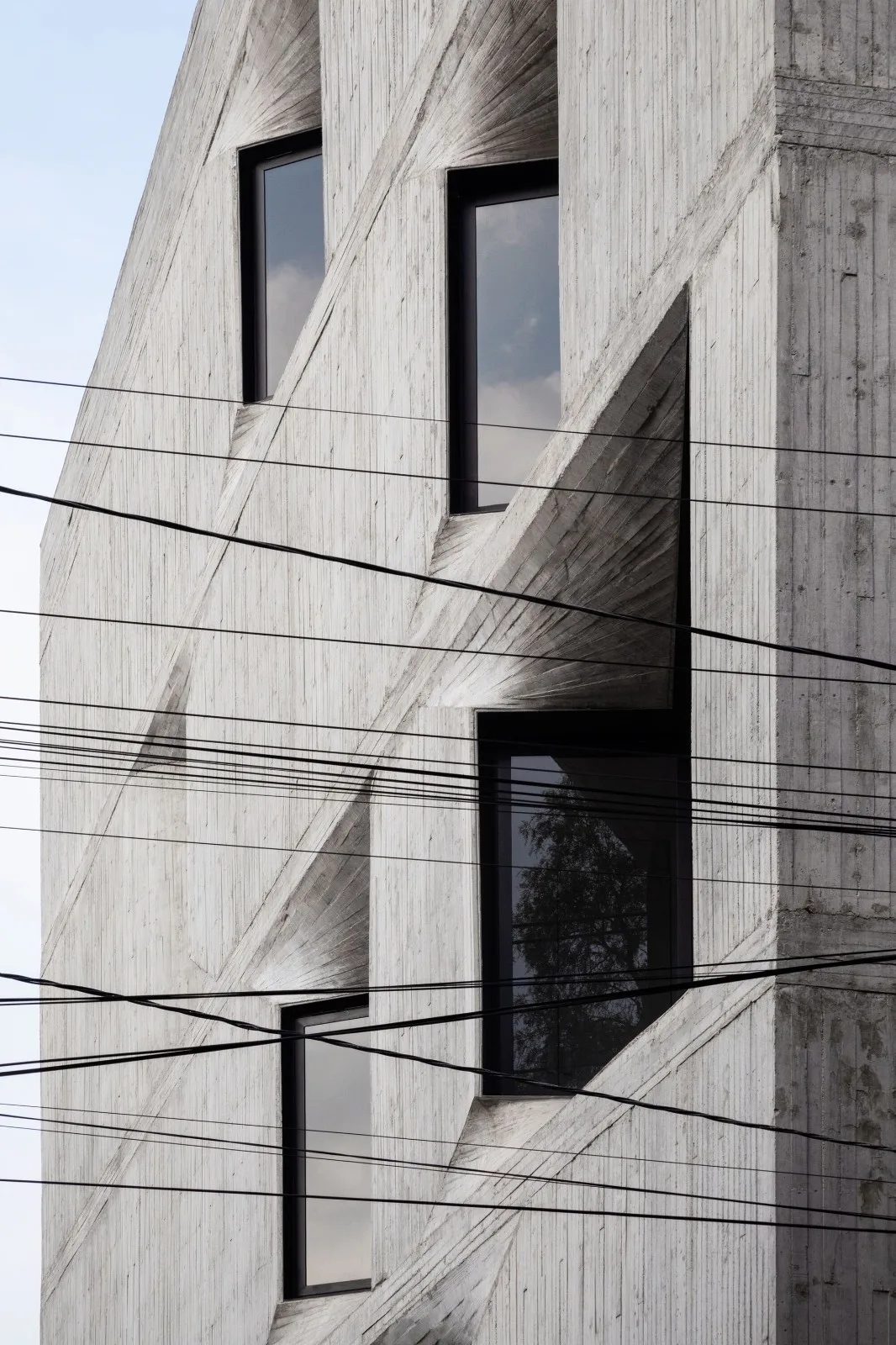 BIM建筑|DL1310 大楼 / Young & Ayata + Michan Architecture