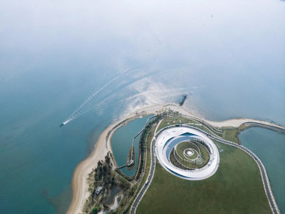 BIM建筑|天空之山，海口湾6号海滨驿站 / 藤本壮介建筑事务所