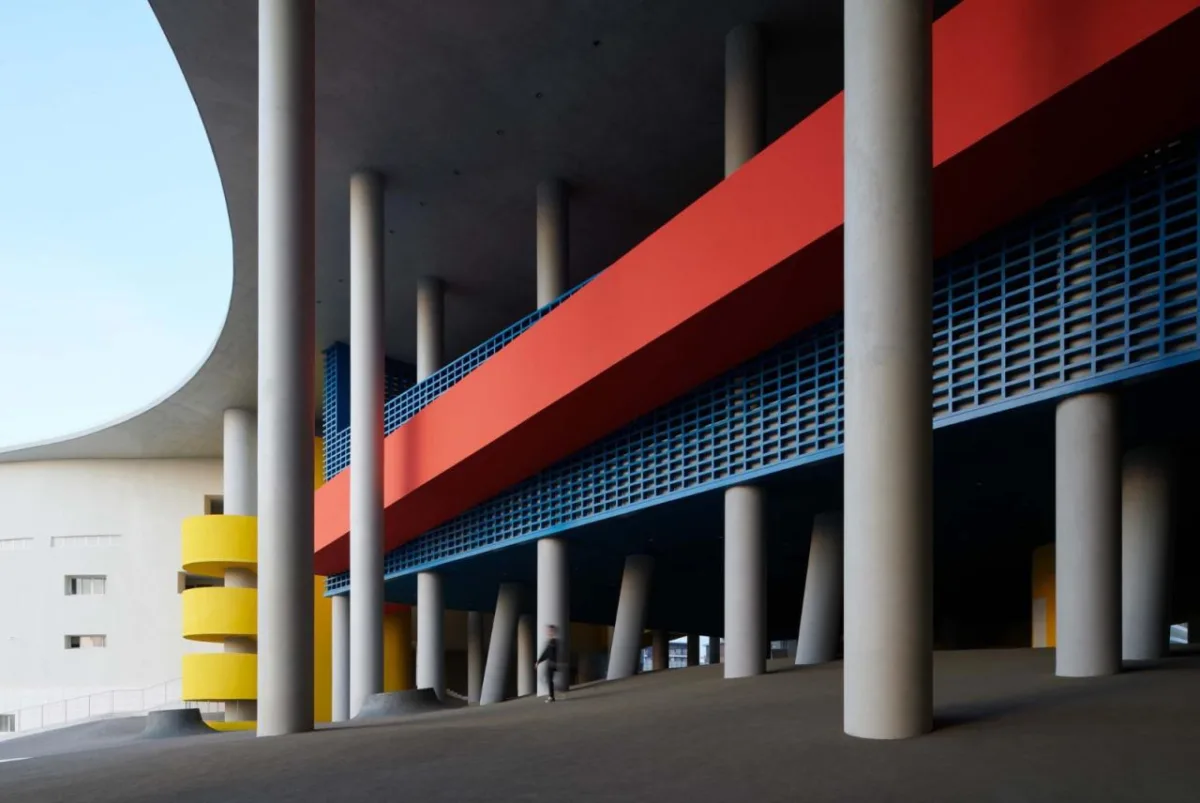 BIM建筑|海口江东寰岛实验学校 / 迹·建筑事务所