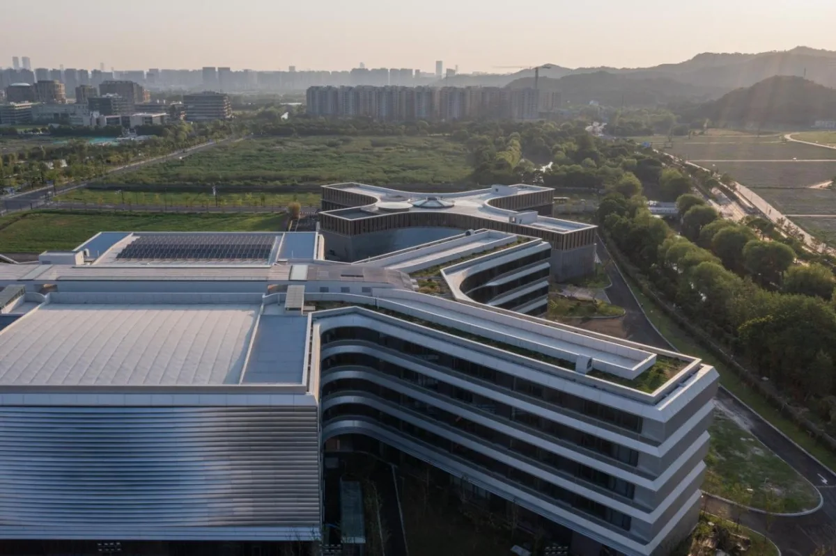 BIM建筑|Education Hub：HIS杭州国际学校 / 朱培栋-line+建筑事务所、gad