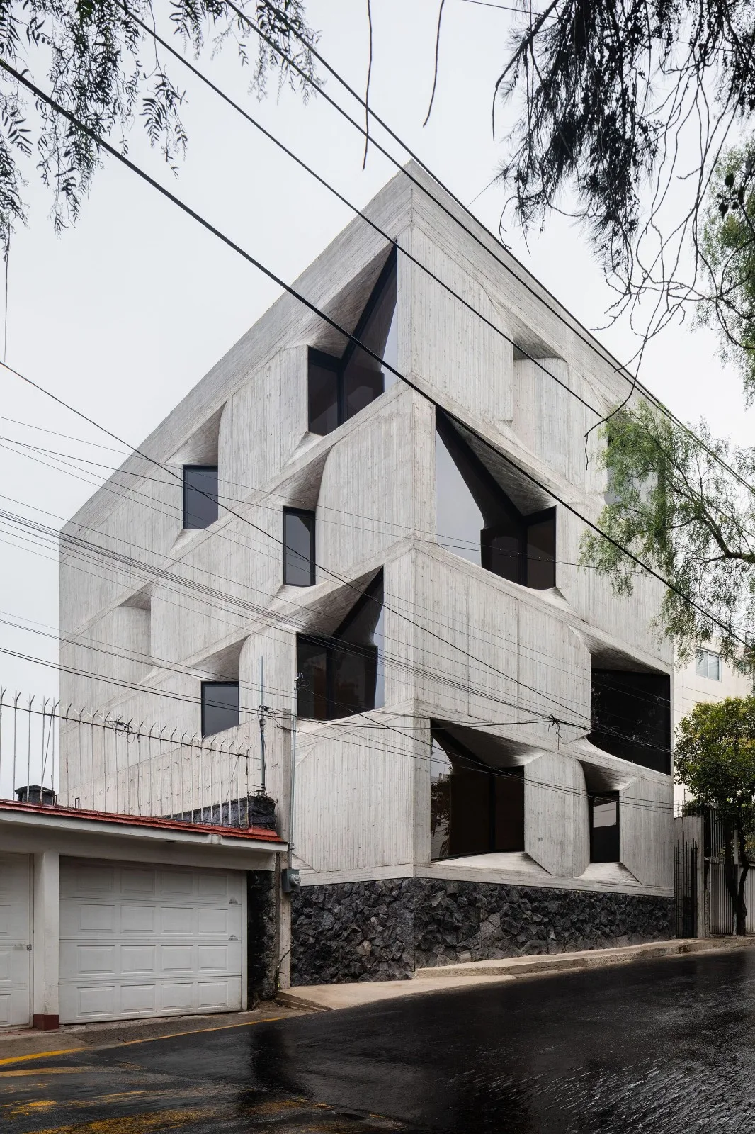 BIM建筑|DL1310 大楼 / Young & Ayata + Michan Architecture