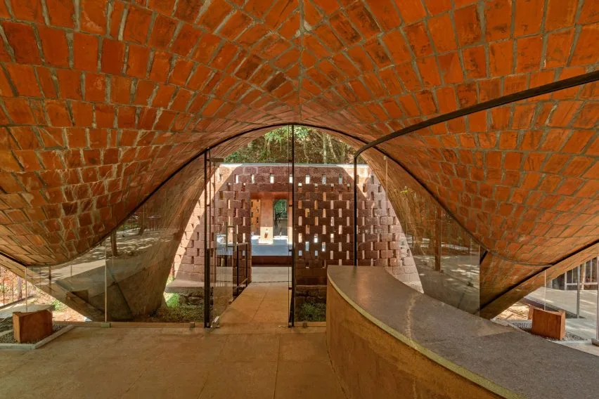 BIM建筑|“比赛工作室”设计印度顶级餐厅